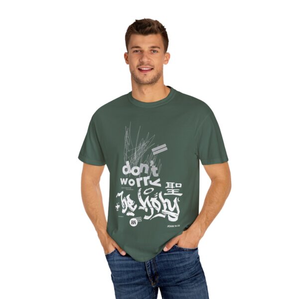 Stylish Relaxed T-Shirt | Don’t Worry Graphic Tee, Unisex Fashion, Casual Wear, Gift Idea, Summer Style, Everyday Comfort - Image 4
